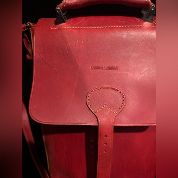 Dooney & Bourke Alto Red Leather Wine Traveler Bag - Picture 3 of 4
